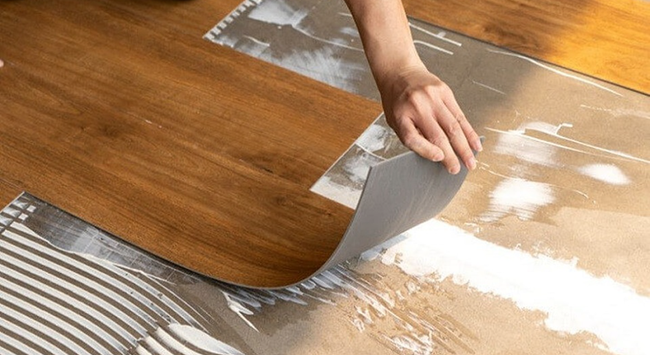 cách thi công sàn nhựa keo ngoài